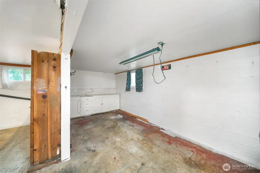 301 NW Benton Avenue Winlock WA 98596