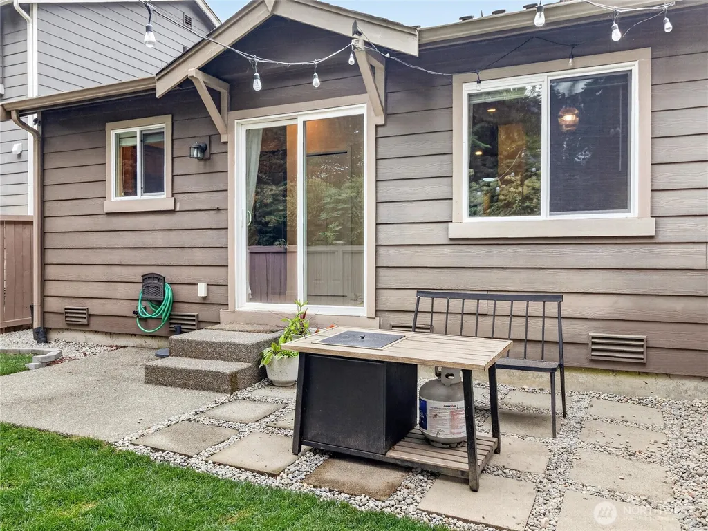 5435 57th Loop SE Lacey WA 98503
