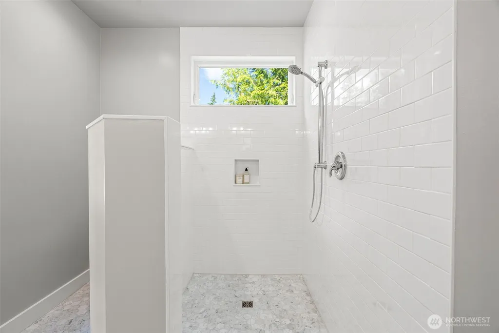 7077 NE Ridge Lane Bainbridge Island WA 98110