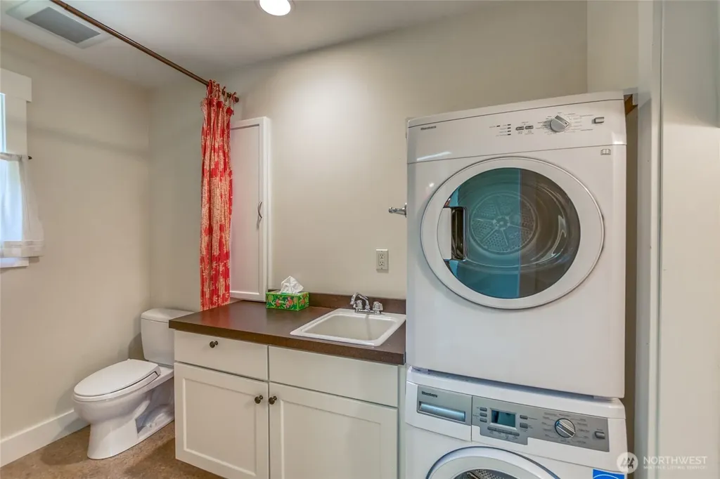 136 Myers Orcas Island WA 98245