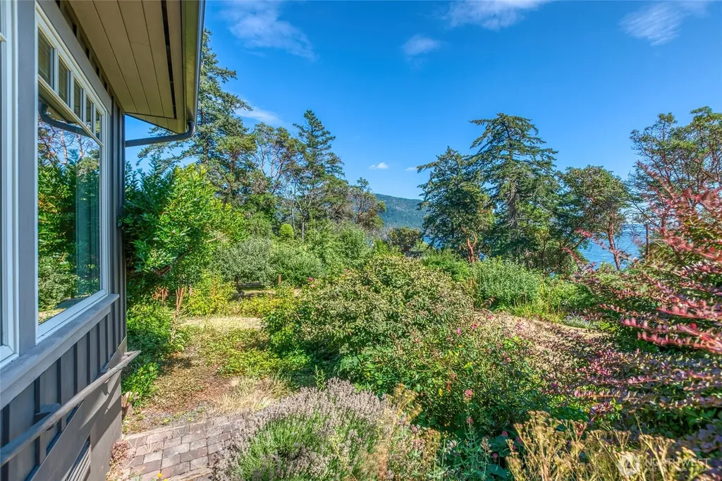 136 Myers Orcas Island WA 98245