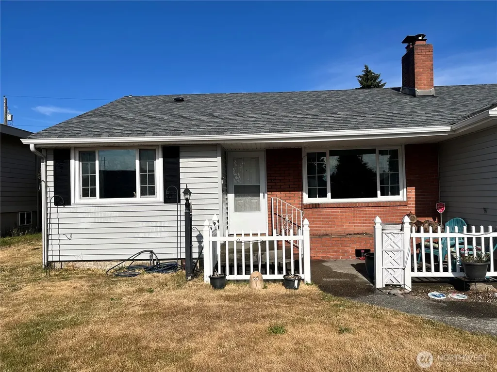 1821 N Bennett Street Tacoma WA 98406