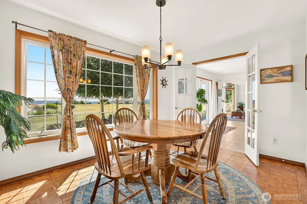 2288 Skycrest Drive Coupeville WA 98239