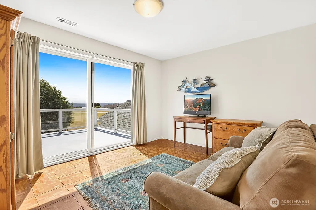 2288 Skycrest Drive Coupeville WA 98239
