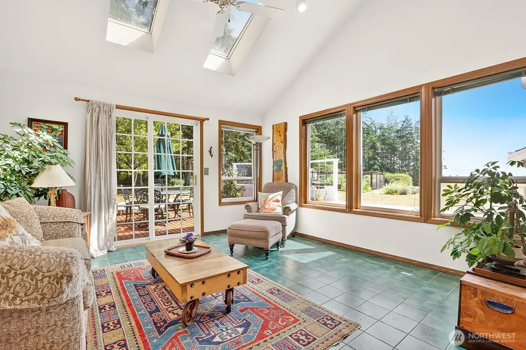 2288 Skycrest Drive Coupeville WA 98239