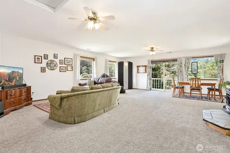 2288 Skycrest Drive Coupeville WA 98239