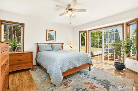 2288 Skycrest Drive Coupeville WA 98239