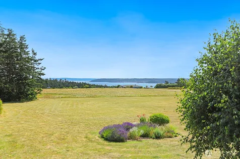 2288 Skycrest Drive Coupeville WA 98239