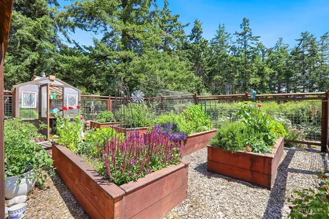 2288 Skycrest Drive Coupeville WA 98239