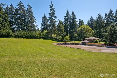 8016 Pacific Highway S Federal Way WA 98003