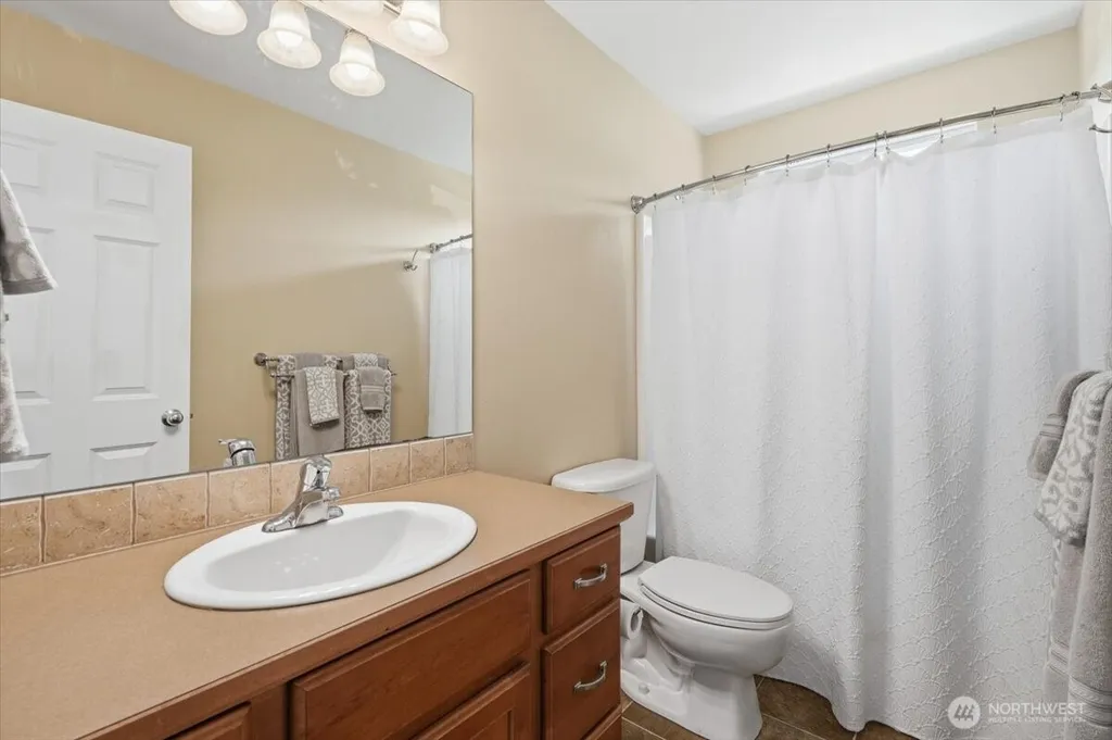 2132 W Honeysett Road Wenatchee WA 98801