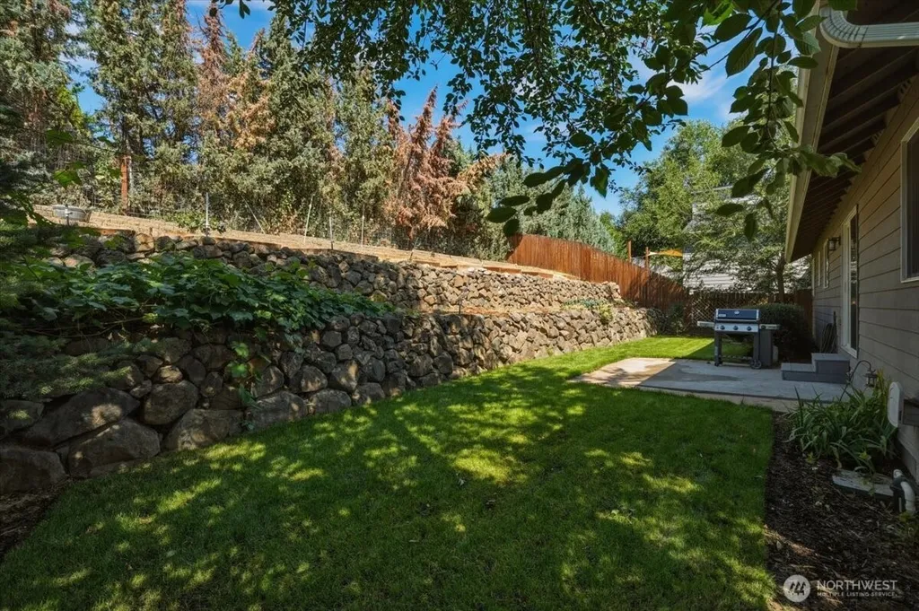 2132 W Honeysett Road Wenatchee WA 98801
