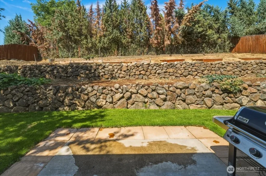2132 W Honeysett Road Wenatchee WA 98801