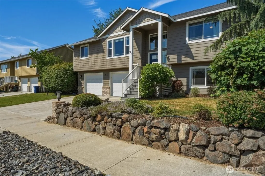 2132 W Honeysett Road Wenatchee WA 98801