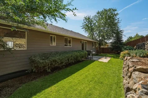 2132 W Honeysett Road Wenatchee WA 98801