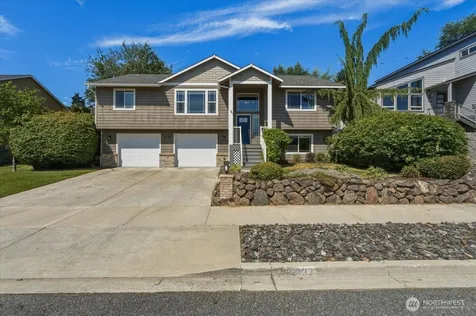 2132 W Honeysett Road Wenatchee WA 98801