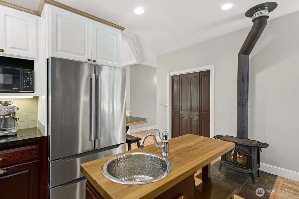 6838 SW Maury Park Road Vashon WA 98070