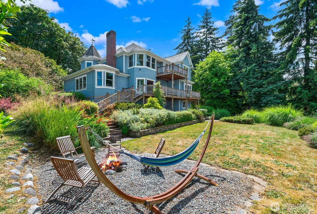 6838 SW Maury Park Road Vashon WA 98070