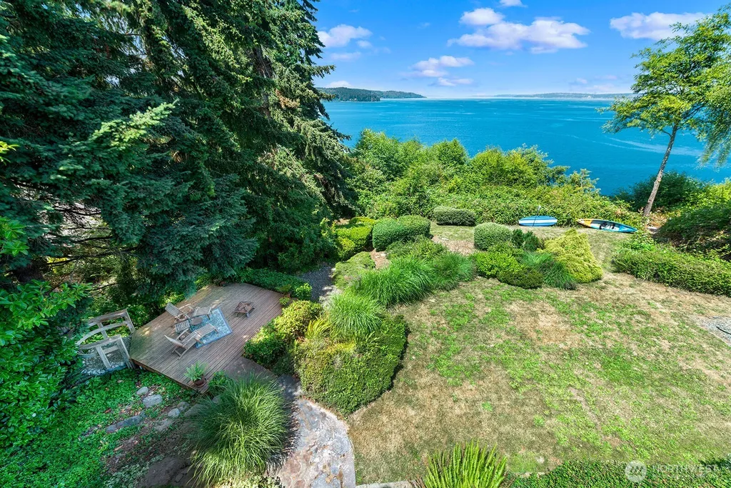 6838 SW Maury Park Road Vashon WA 98070