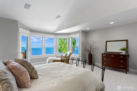 6838 SW Maury Park Road Vashon WA 98070