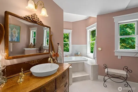 6838 SW Maury Park Road Vashon WA 98070