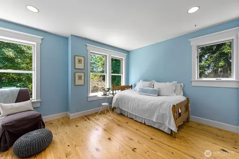 6838 SW Maury Park Road Vashon WA 98070