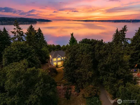 6838 SW Maury Park Road Vashon WA 98070