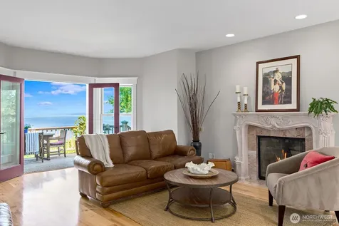 6838 SW Maury Park Road Vashon WA 98070