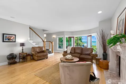 6838 SW Maury Park Road Vashon WA 98070