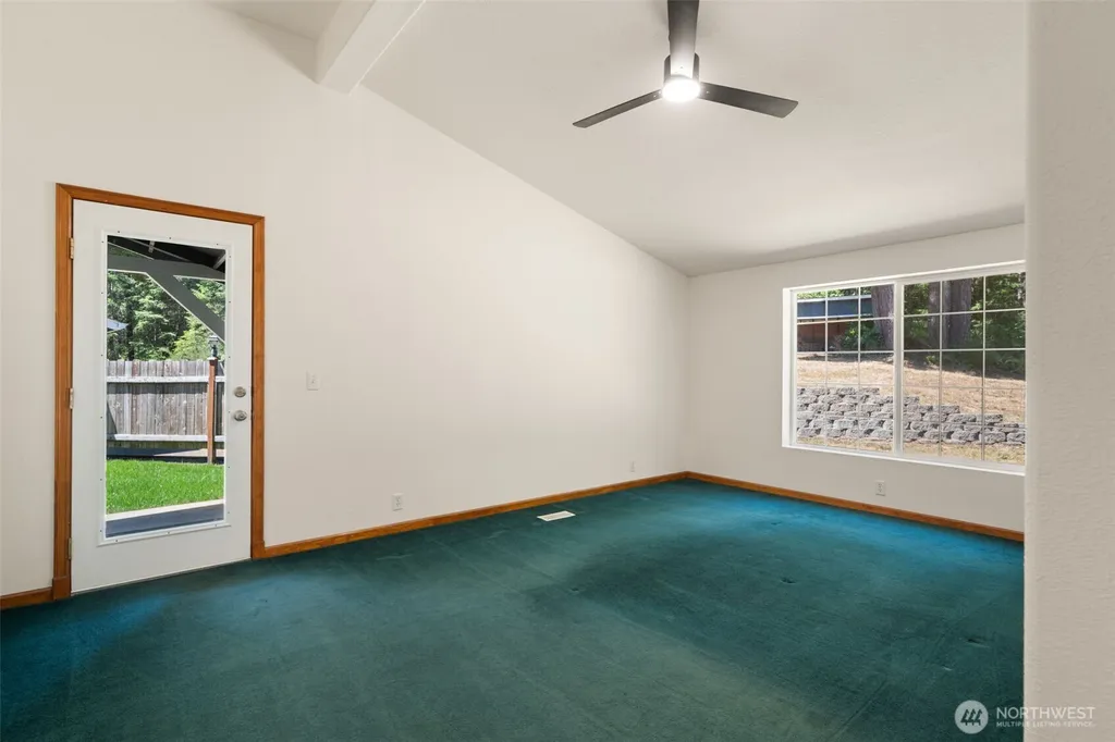 300 W Pine Acres Way Shelton WA 98584