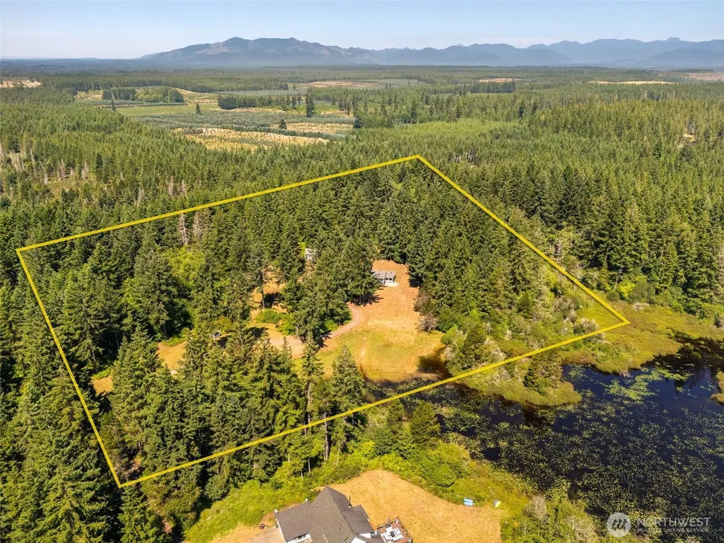 300 W Pine Acres Way Shelton WA 98584