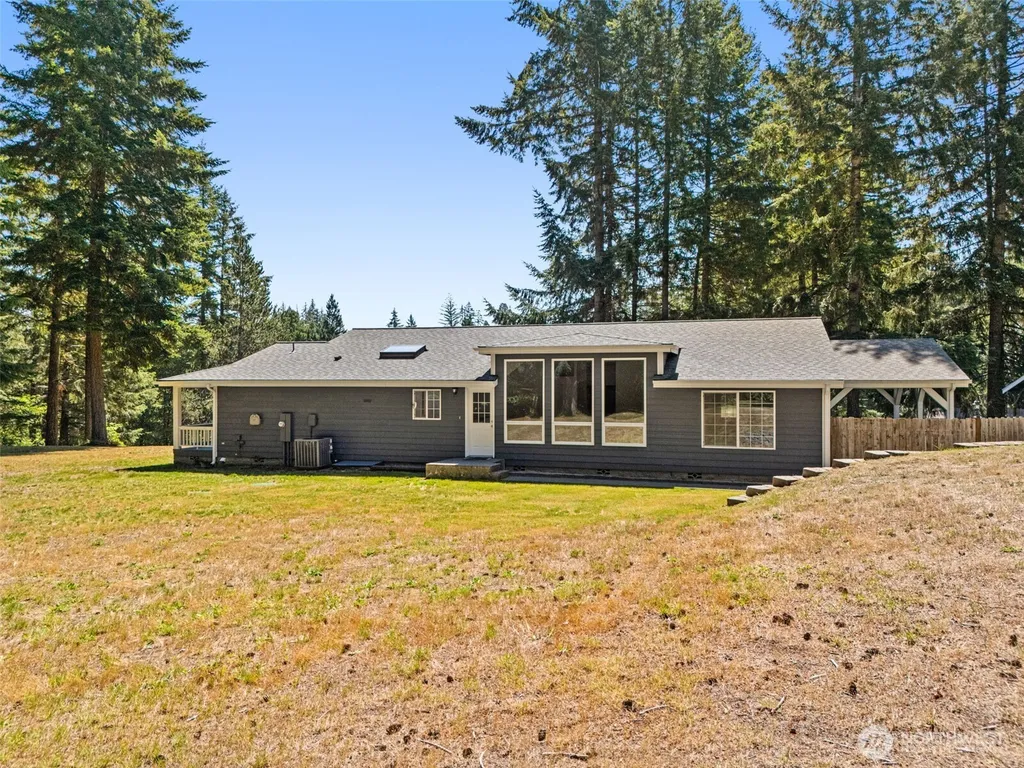 300 W Pine Acres Way Shelton WA 98584