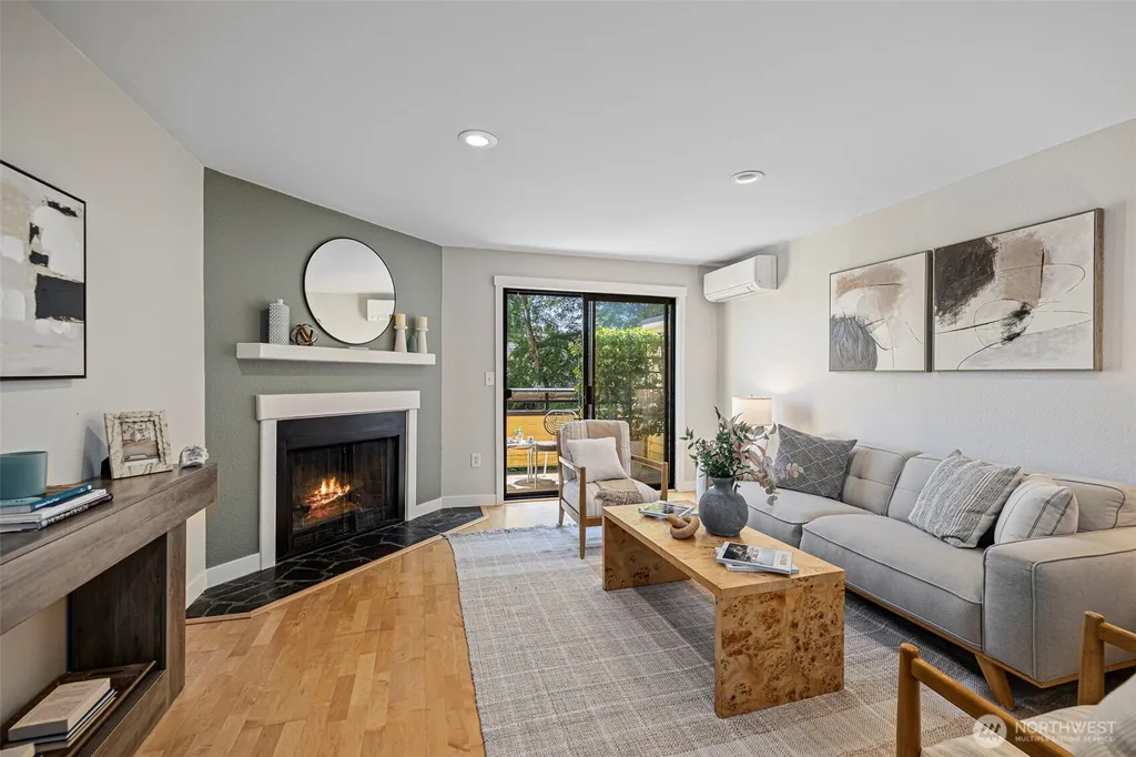 2591 E Madison Street Seattle WA 98112