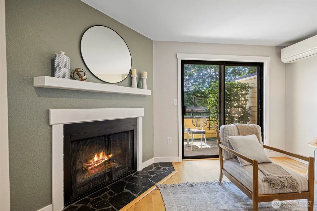 2591 E Madison Street Seattle WA 98112