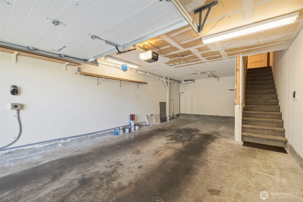 2591 E Madison Street Seattle WA 98112
