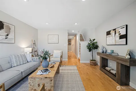 2591 E Madison Street Seattle WA 98112