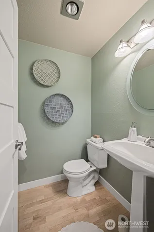 2591 E Madison Street Seattle WA 98112