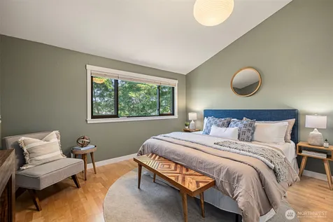 2591 E Madison Street Seattle WA 98112