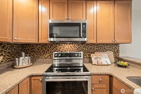 2591 E Madison Street Seattle WA 98112