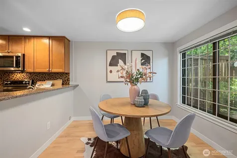 2591 E Madison Street Seattle WA 98112