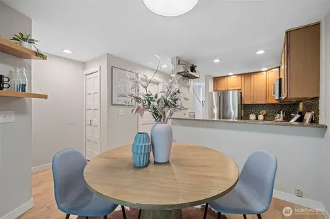 2591 E Madison Street Seattle WA 98112