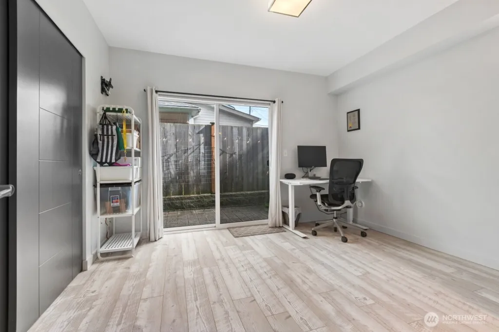 2050 NW 64th Street Seattle WA 98107
