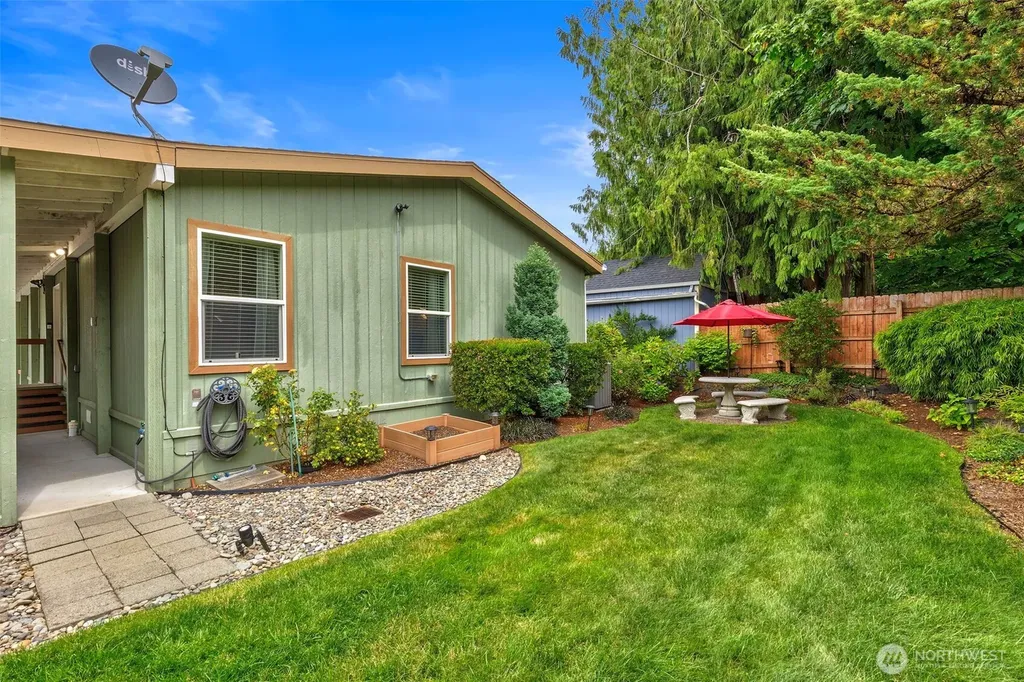 6586 NE Aquarius Lane Bremerton WA 98311