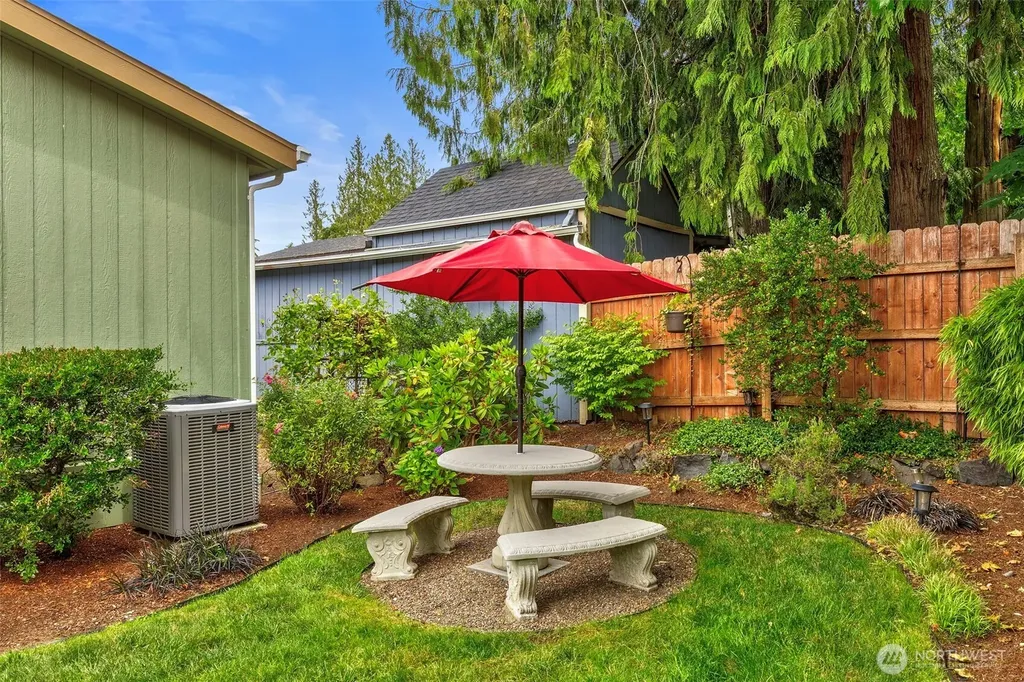 6586 NE Aquarius Lane Bremerton WA 98311