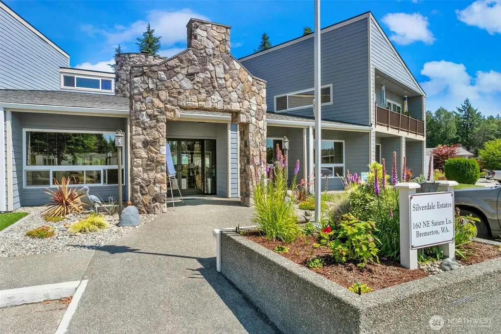 6586 NE Aquarius Lane Bremerton WA 98311