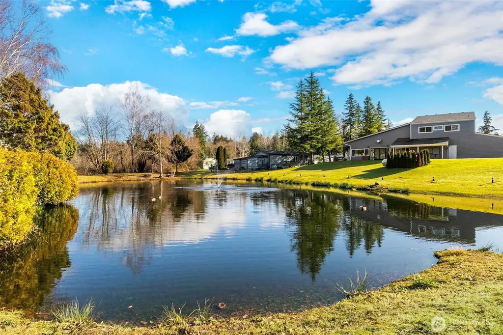 6586 NE Aquarius Lane Bremerton WA 98311