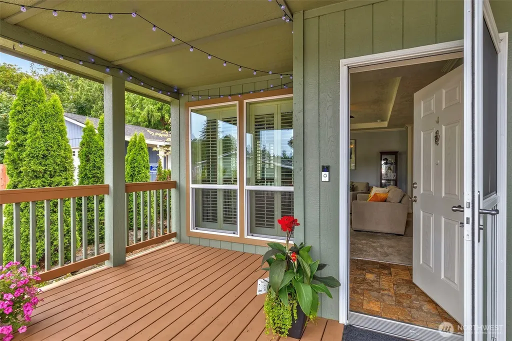 6586 NE Aquarius Lane Bremerton WA 98311