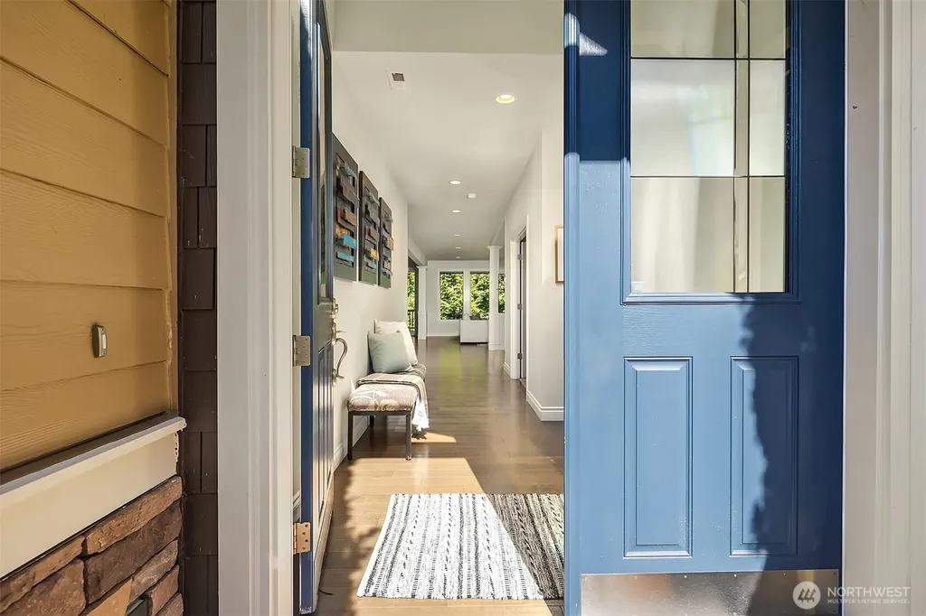 13874 Lavigne Court NE Bainbridge Island WA 98110