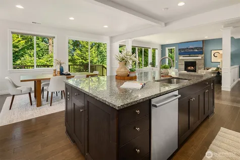 13874 Lavigne Court NE Bainbridge Island WA 98110
