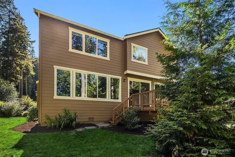 13874 Lavigne Court NE Bainbridge Island WA 98110